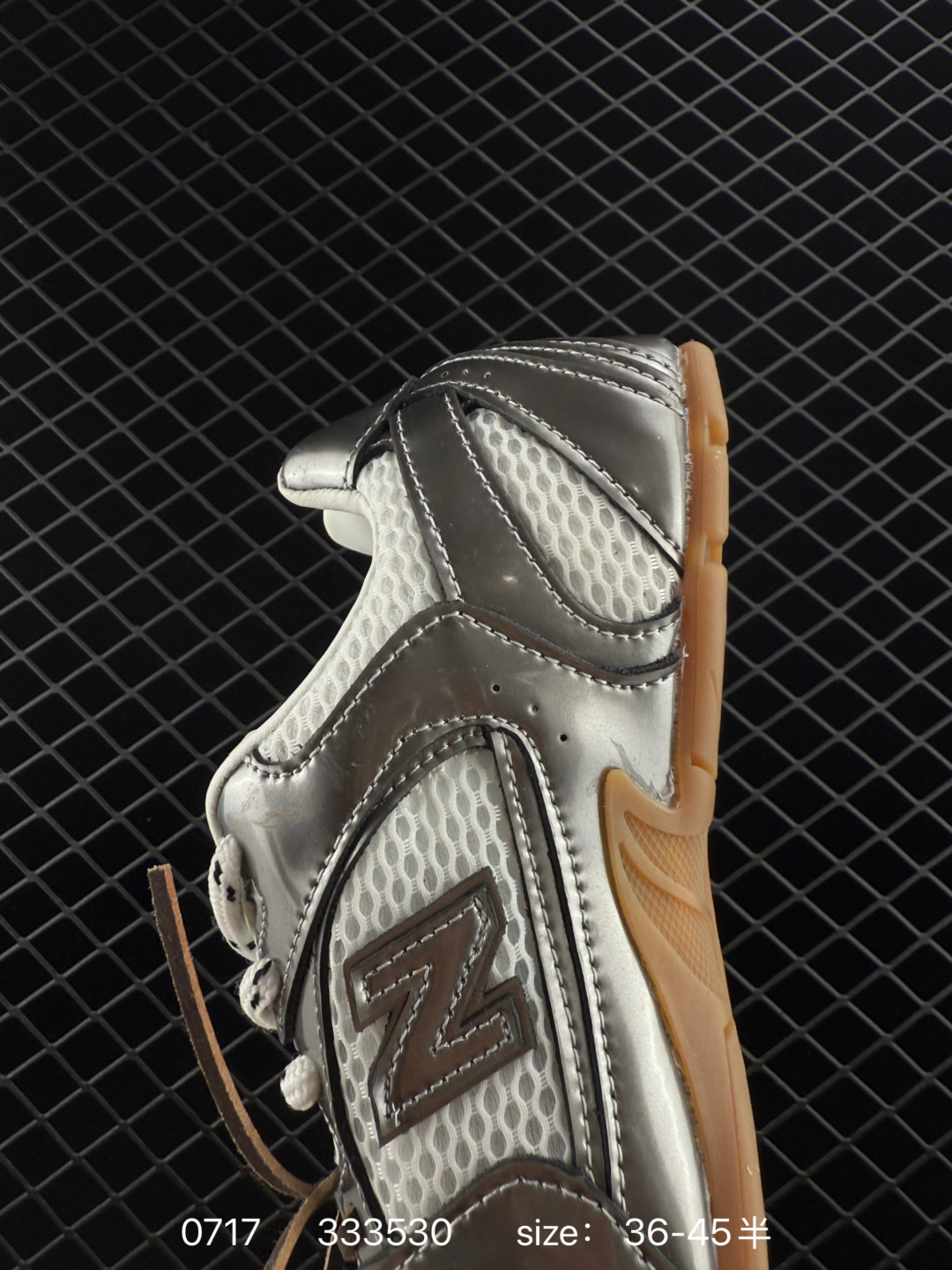 New Balance x MIU MIU   NB 530